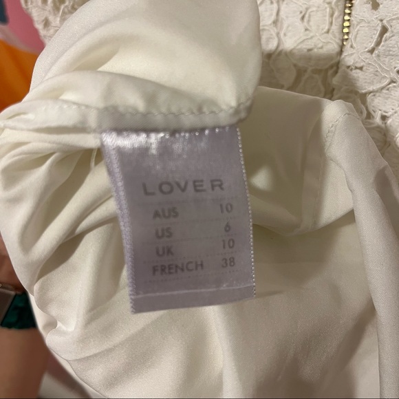 LOVER THE LABEL Aus White Lace MIDI Dresa - Picture 3 of 9
